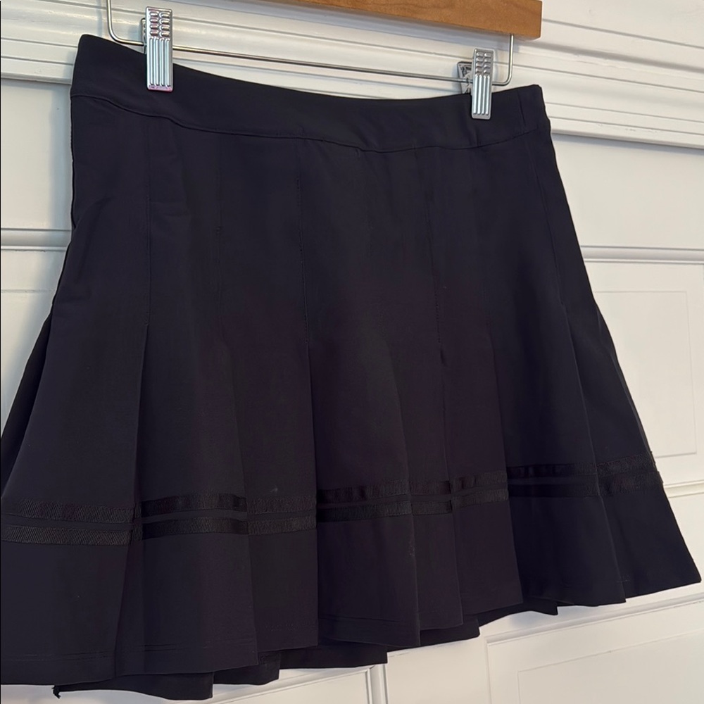 NWT Tail Active Pleated Black skirt - Picture 3 of 7